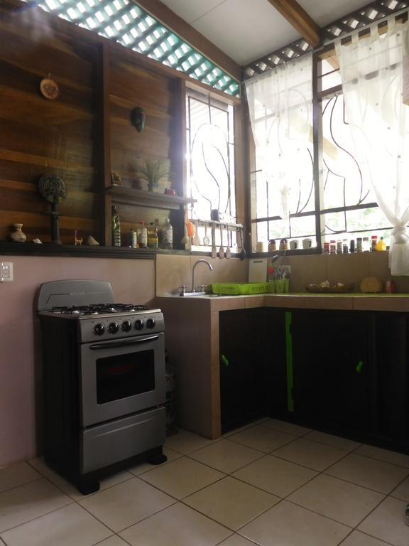 Casa Lina Sloth View Exotic Apartment With Privat Kitchen Puerto Viejo de Talamanca Exterior photo